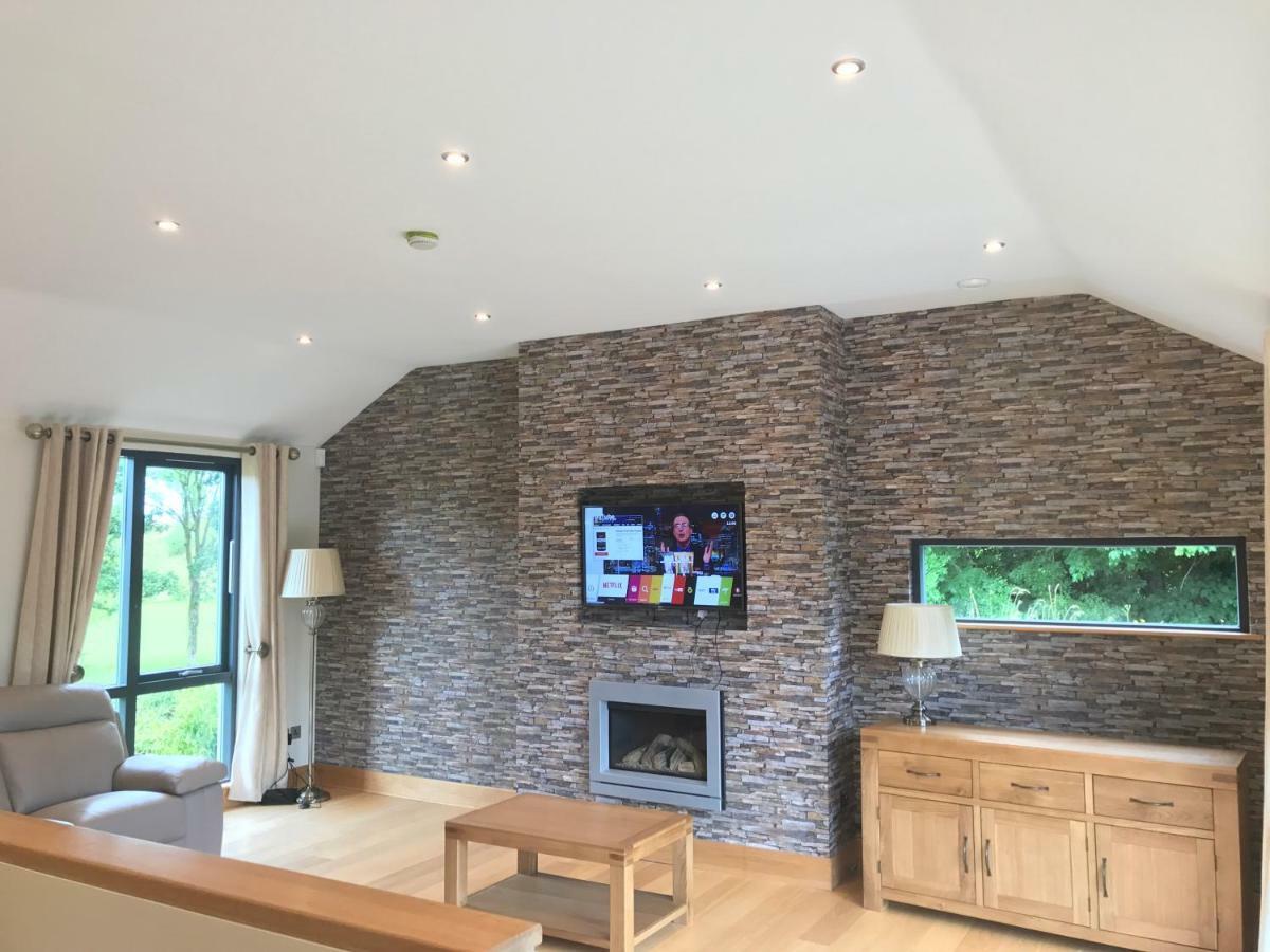 Holiday Home On Farnham Estate Cavan Esterno foto